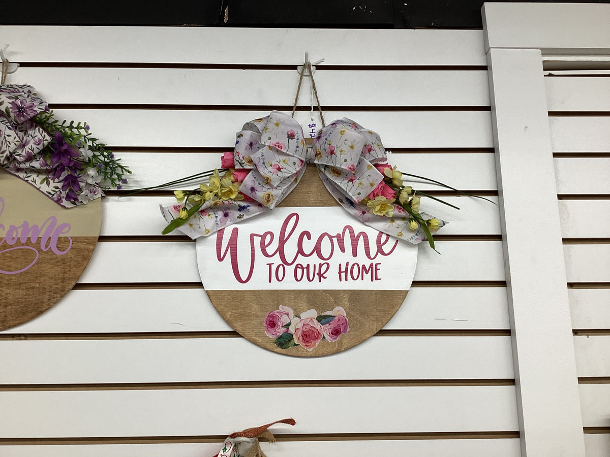 14” Fuchsia welcome sign
