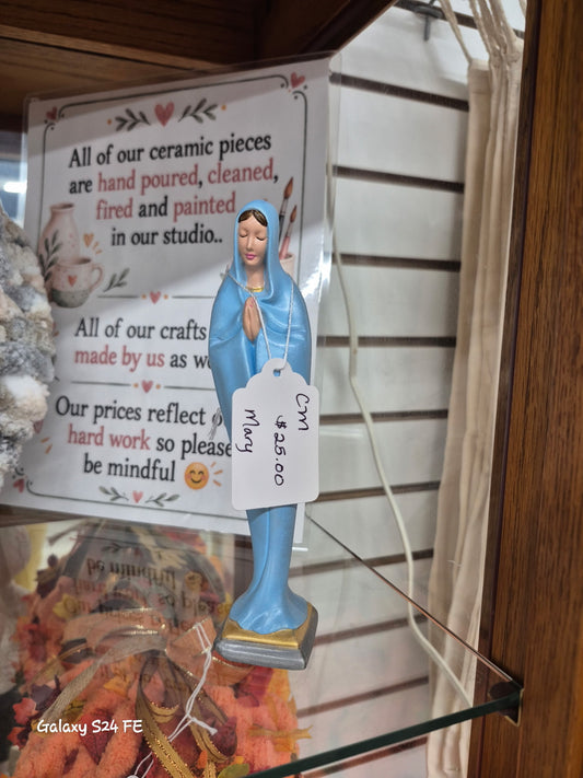 Blessed Mother Mary statue